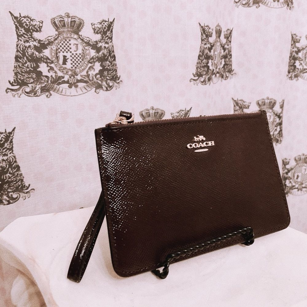 🍫🍷Coach Wristlet🍷 🍫